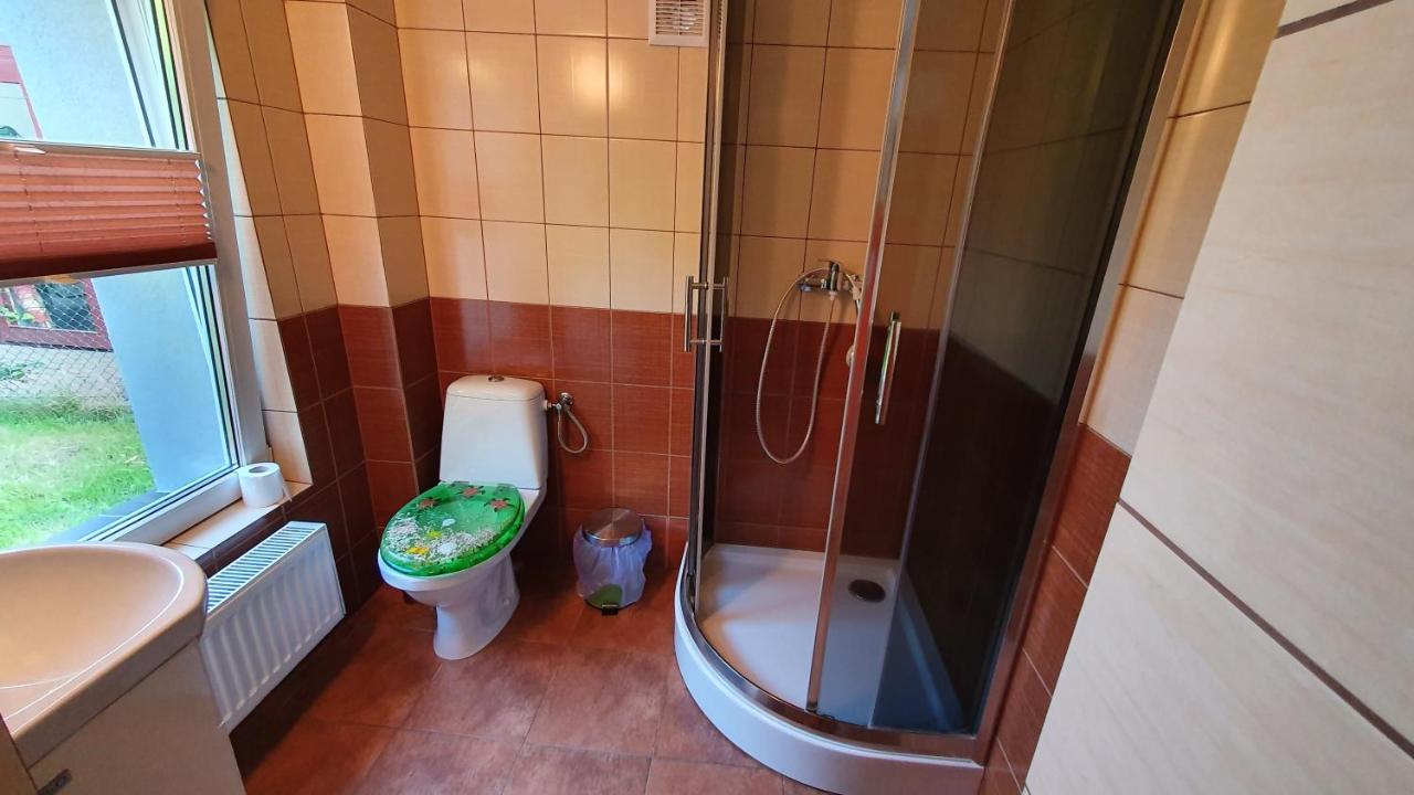 "U Izy" Pokoje Goscinne I Przyczepy Campingowe Mielno  Luaran gambar