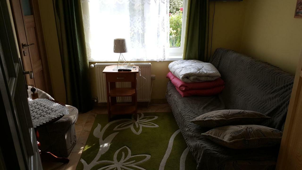 "U Izy" Pokoje Goscinne I Przyczepy Campingowe Mielno  Luaran gambar